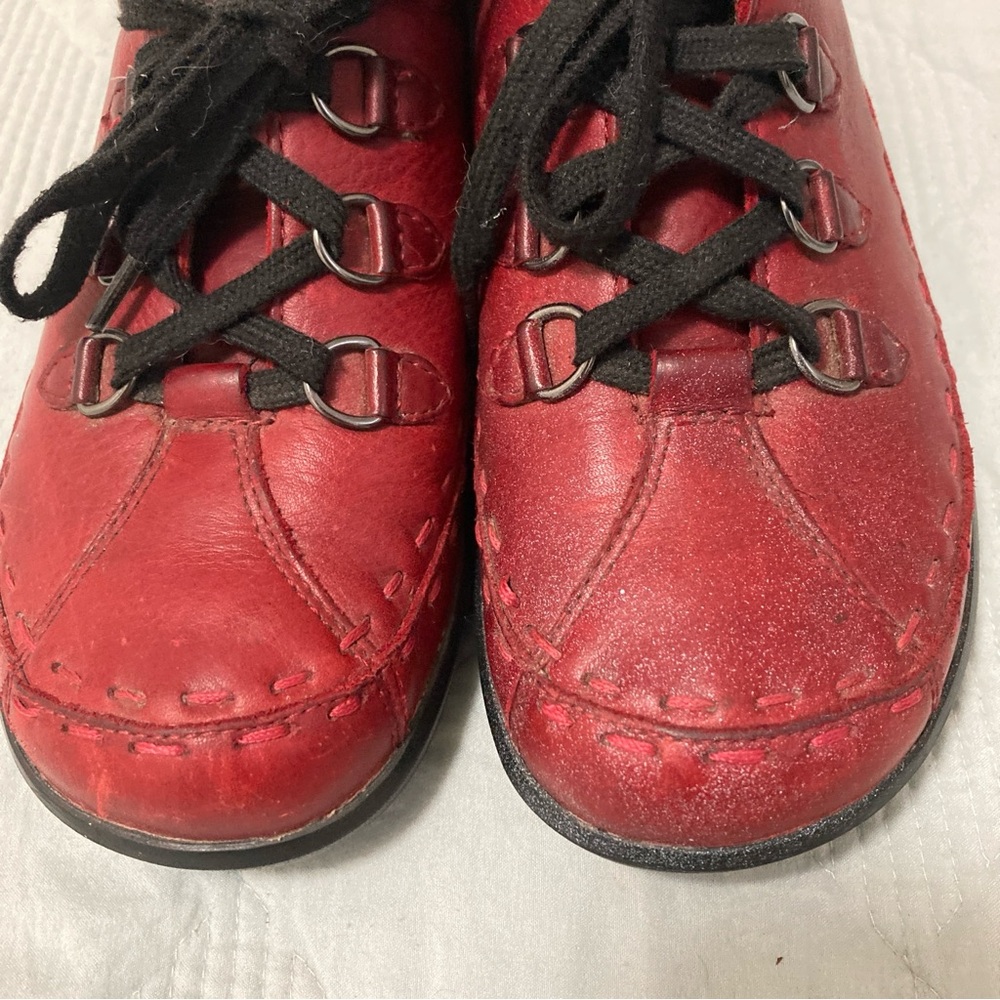 Ziera Shoes Sz EU37 US7 Red Leather Lace Up Comfort Flats All Sorts - Picture 2 of 16